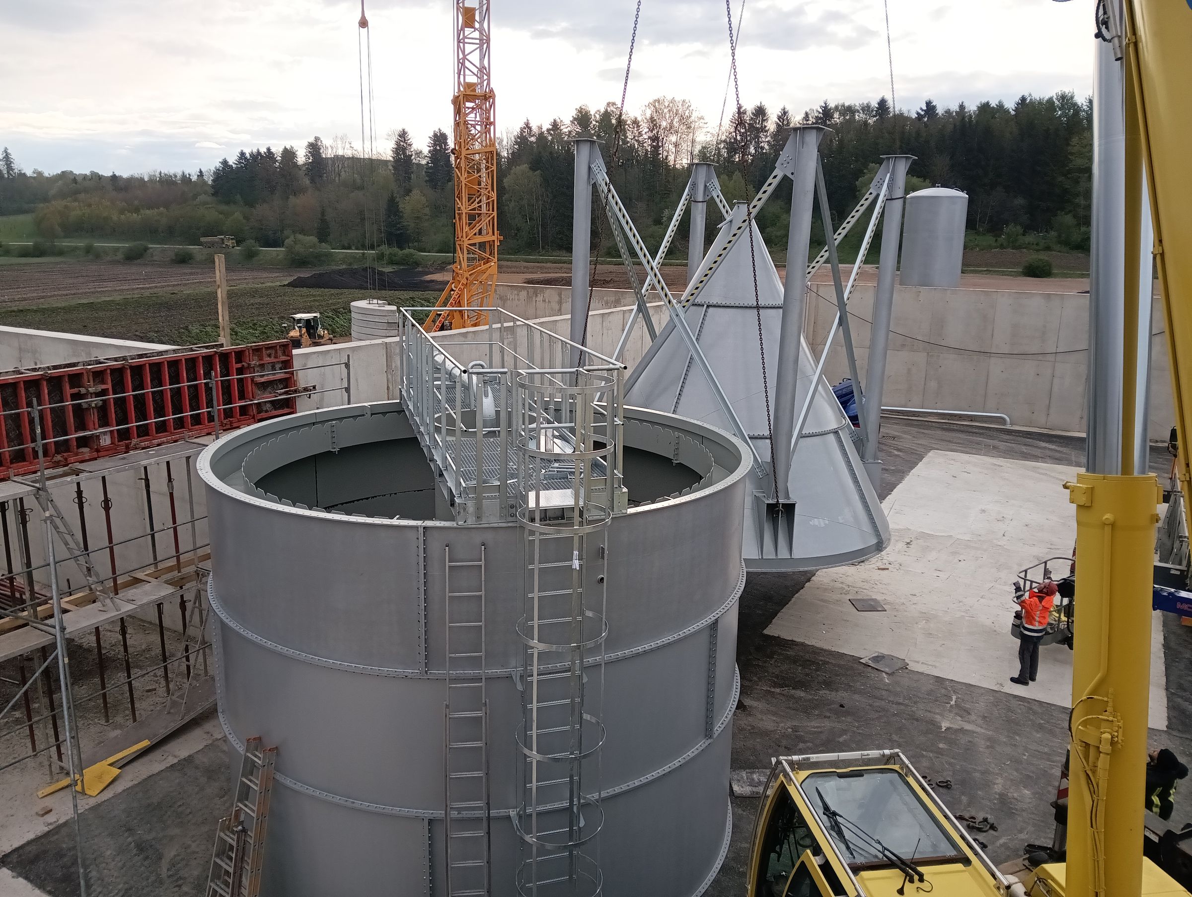 Beller, Riedlingen: Behälter im Bau